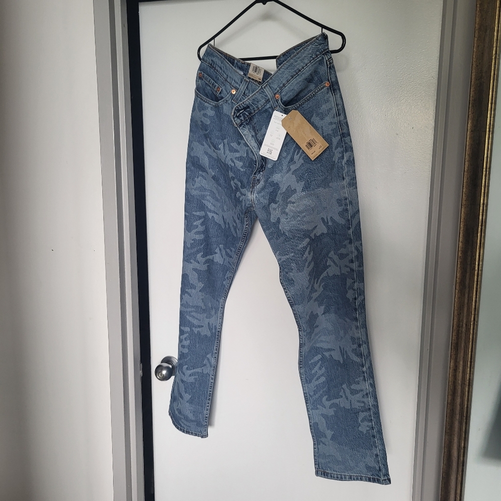 Levis Blue Denim Camo NWT